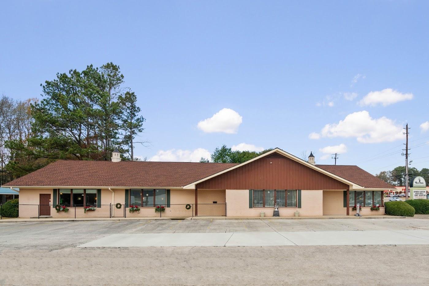 Inside River Oaks Academy