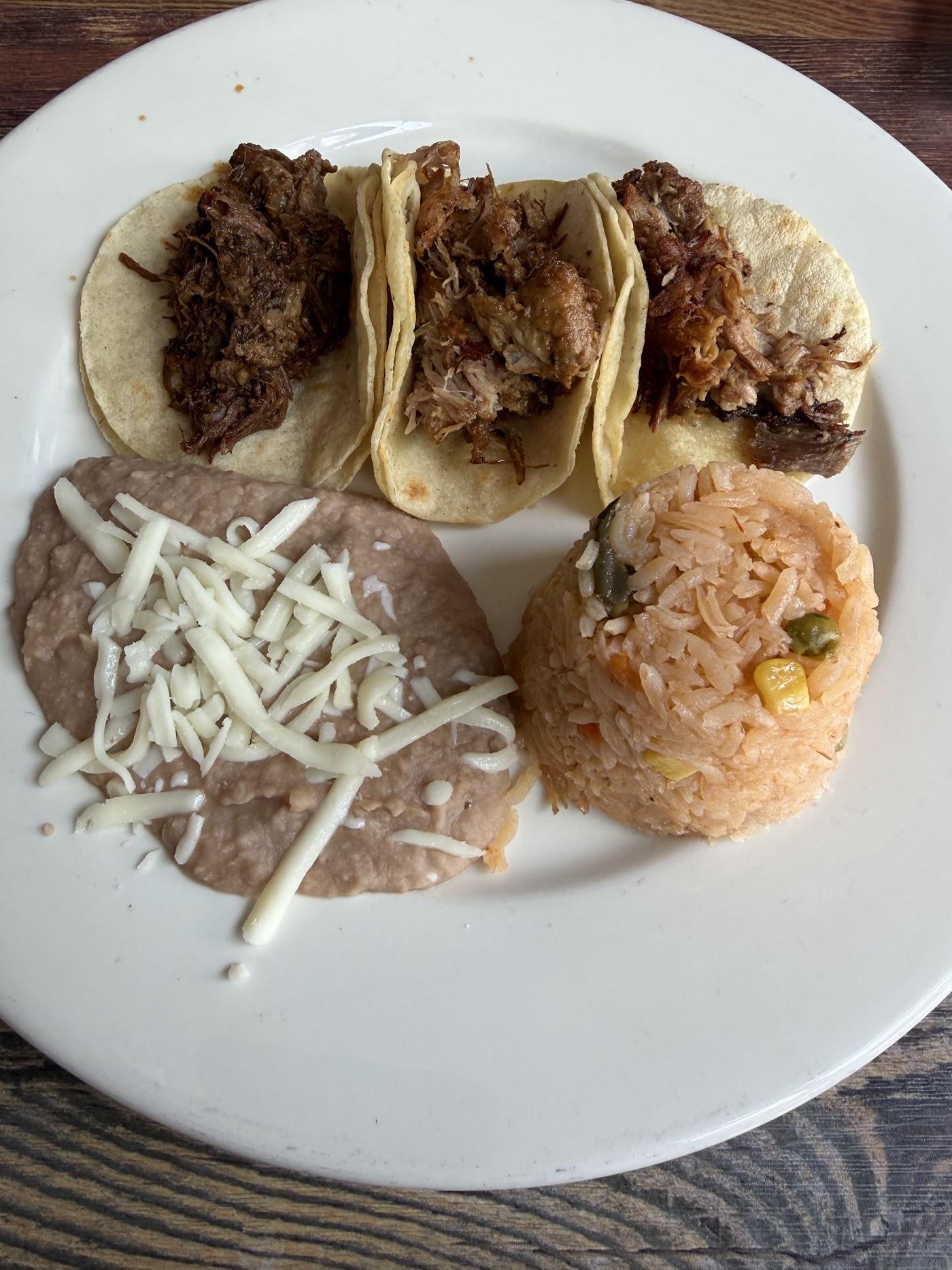 Inside Tacos La Villa Cantina
